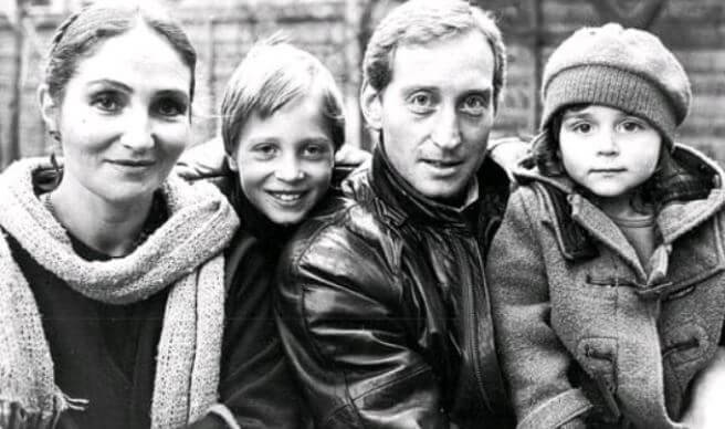 Oliver Dance's family.